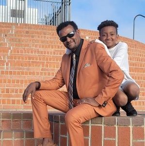 Meet your Posher, Yonas